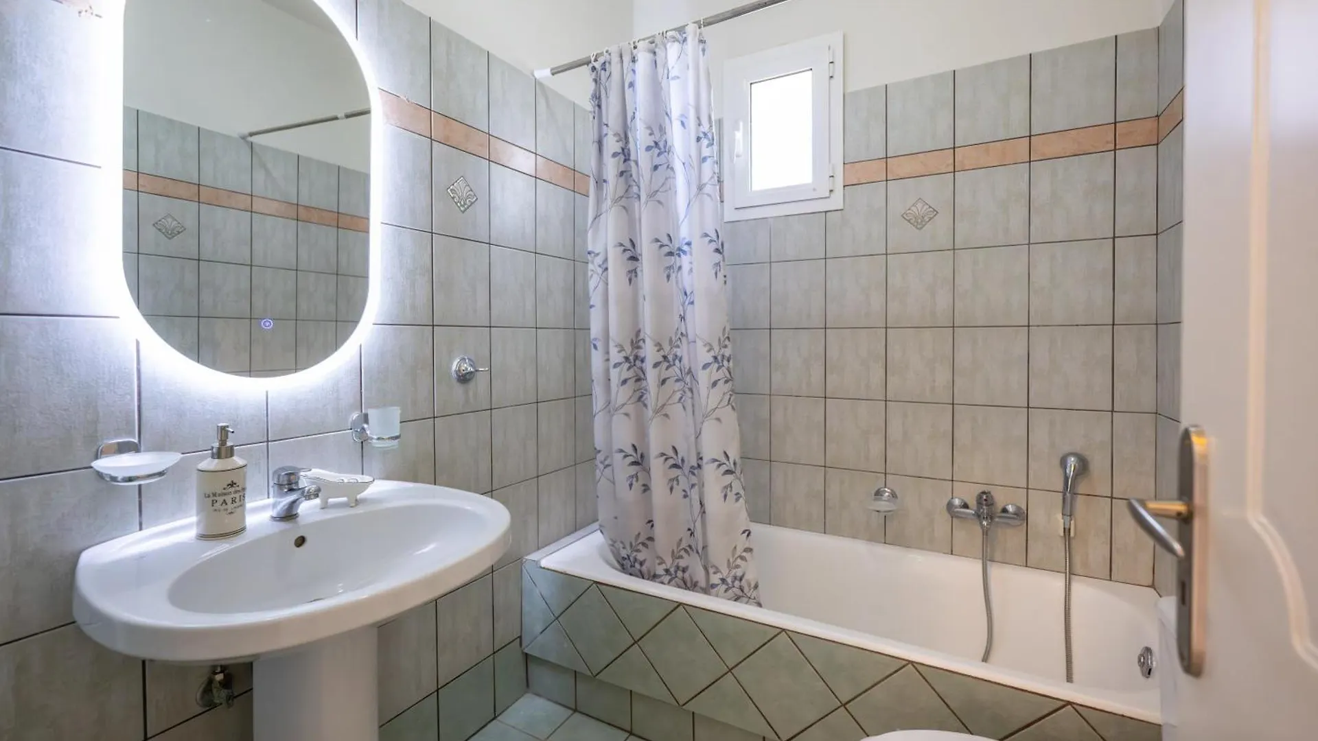 Apaggio Di Argostoli Apartments - Private Parking & Sea View