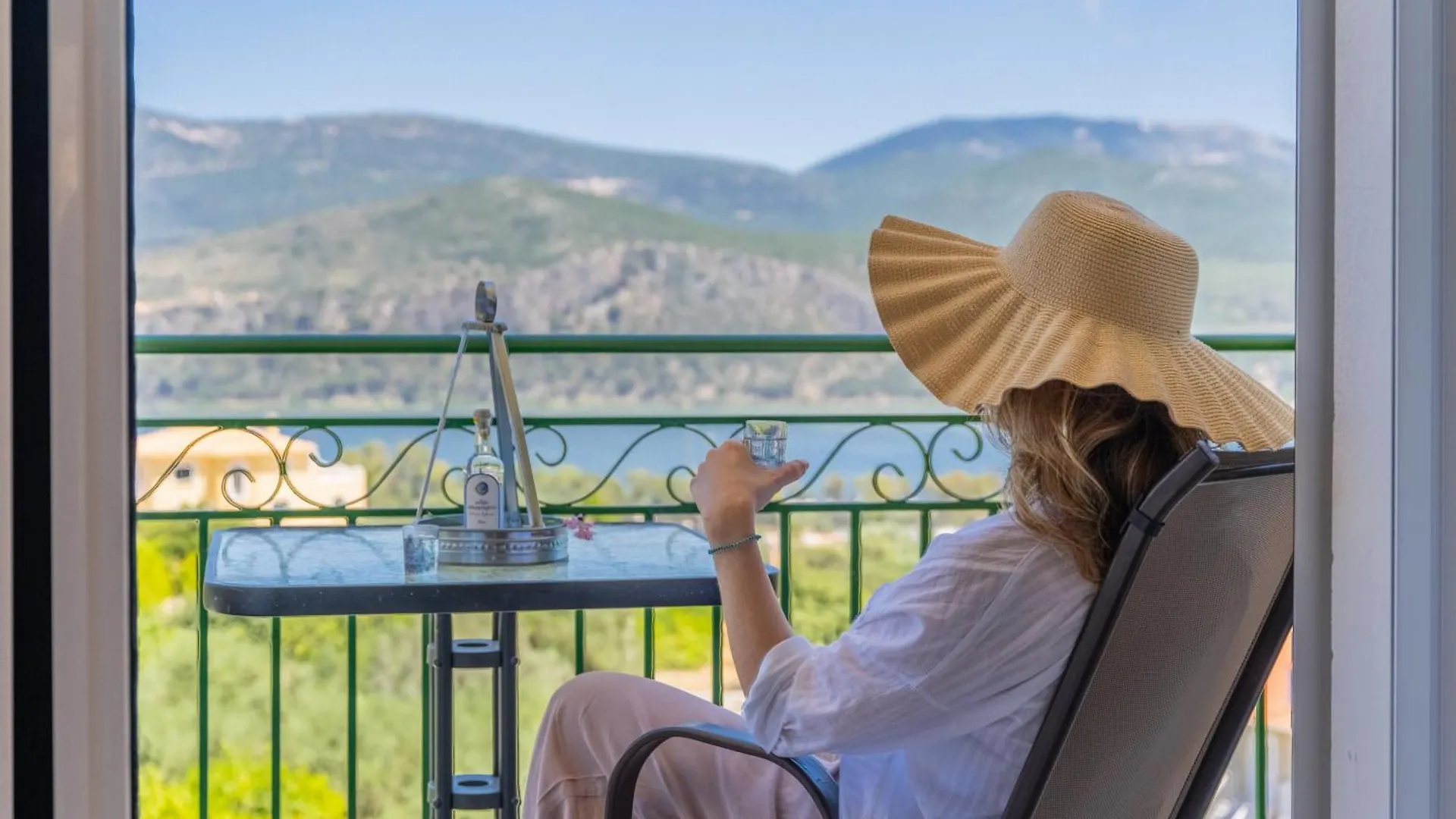 Contacts de Apaggio Di Argostoli Apartments - Private Parking & Sea View